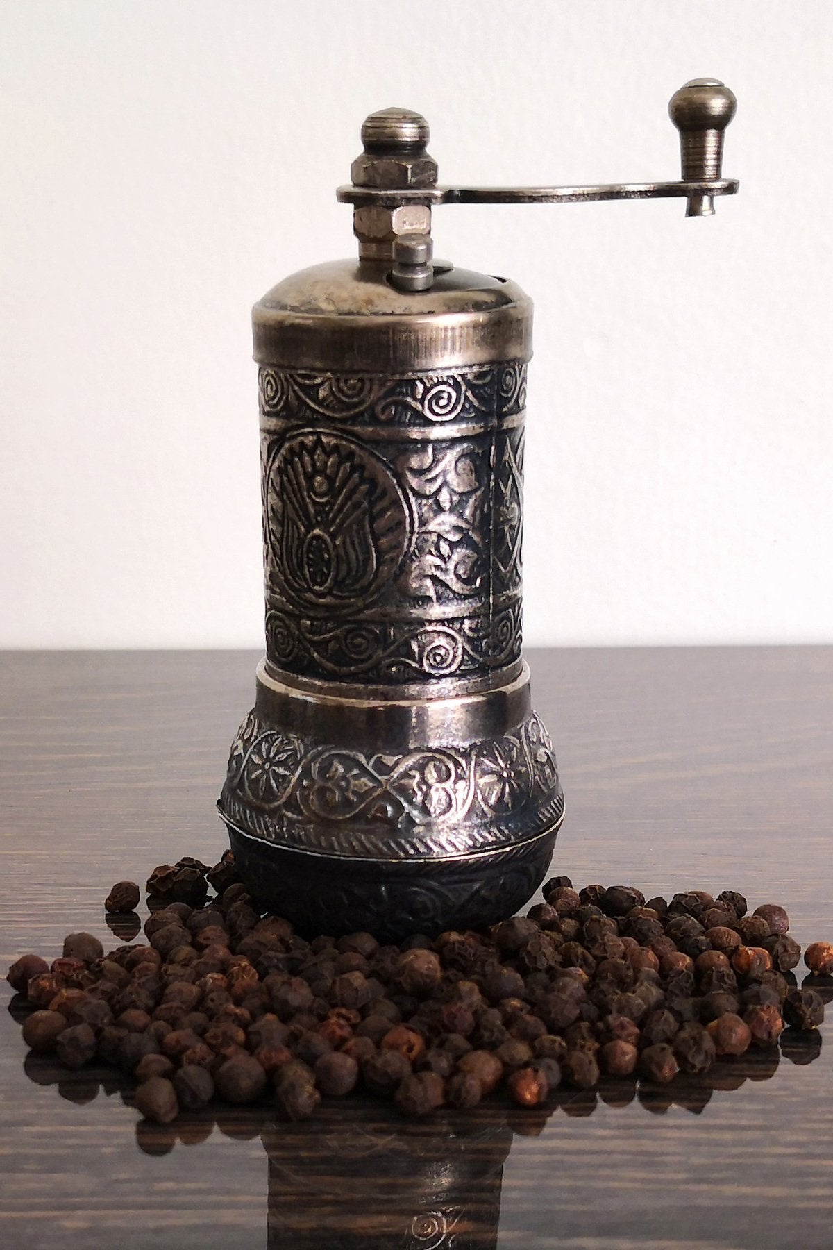 Zamak Döküm Mini Biber Değirmeni, Baharat Değirmeni (6 Renk) - Binbir Trend